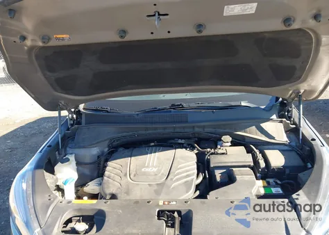 2018 Kia Sorento 3.3L Sx z USA, uszkodzony, nr VIN 5XYPKDA54JG388808